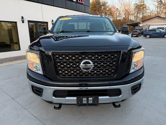 2019 Nissan Titan in Knoxville, TN 37920 - 18118499 2