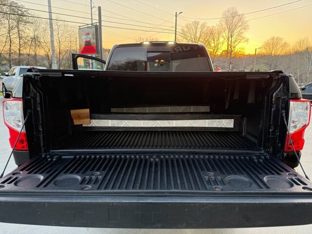 2019 Nissan Titan in Knoxville, TN 37920 - 18118499 35