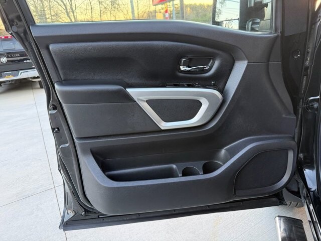 2019 Nissan Titan in Knoxville, TN 37920 - 18118499 19