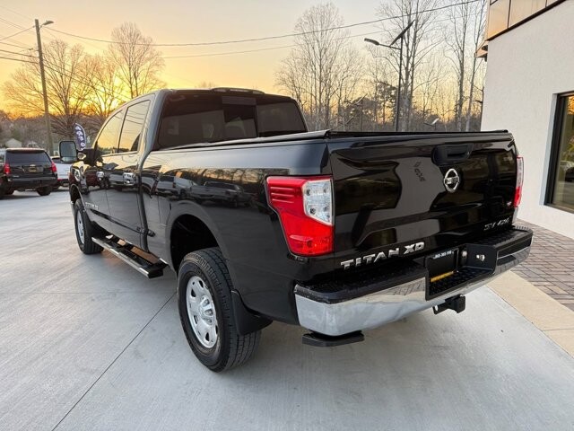 2019 Nissan Titan in Knoxville, TN 37920 - 18118499 7