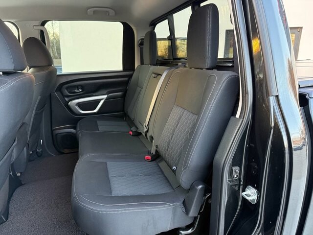 2019 Nissan Titan in Knoxville, TN 37920 - 18118499 11