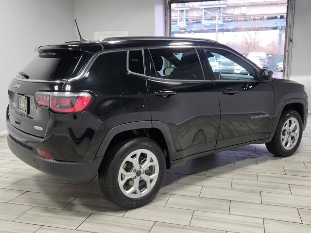 2025 Jeep Compass in Cinnaminson, NJ 08077 - 18118500 5