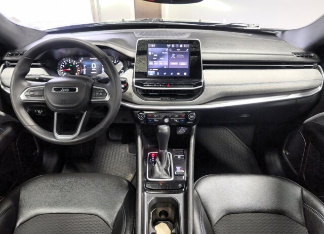 2025 Jeep Compass in Cinnaminson, NJ 08077 - 18118500 16