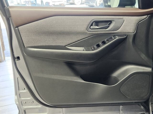 2023 Nissan Rogue in Cinnaminson, NJ 08077 - 18118503 9