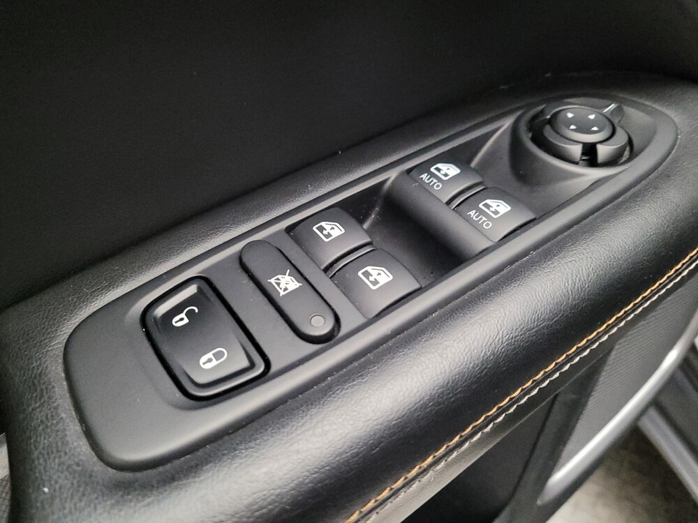 2018 Jeep Compass in Riverside, CA 92504 - 18118506 27