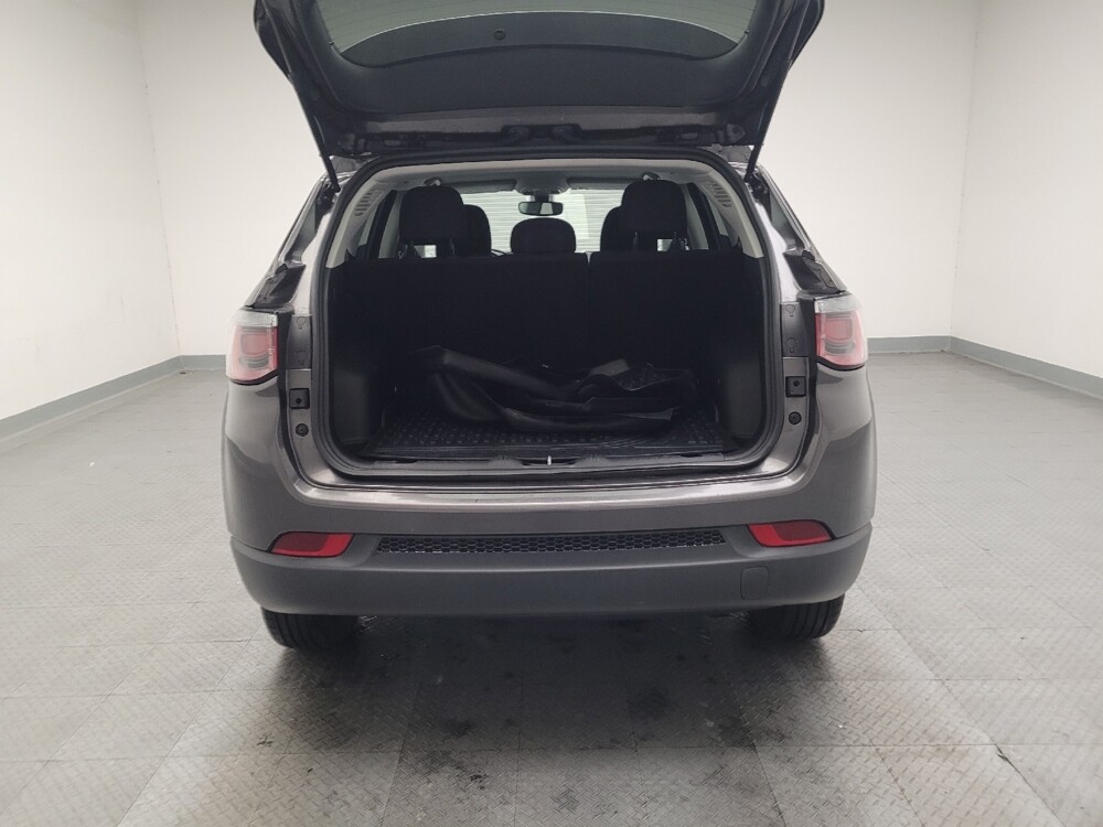 2018 Jeep Compass in Riverside, CA 92504 - 18118506 29