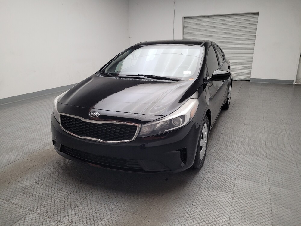 2017 Kia Forte in Bakersfield, CA 93309 - 18118509 15