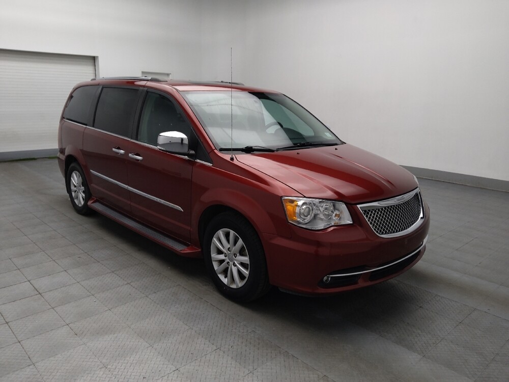 2016 Chrysler Town & Country in Union City, GA 30291 - 18118523 13