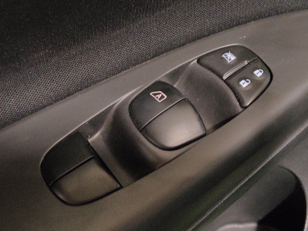 2017 Nissan Sentra in Plano, TX 75074 - 18118552 27