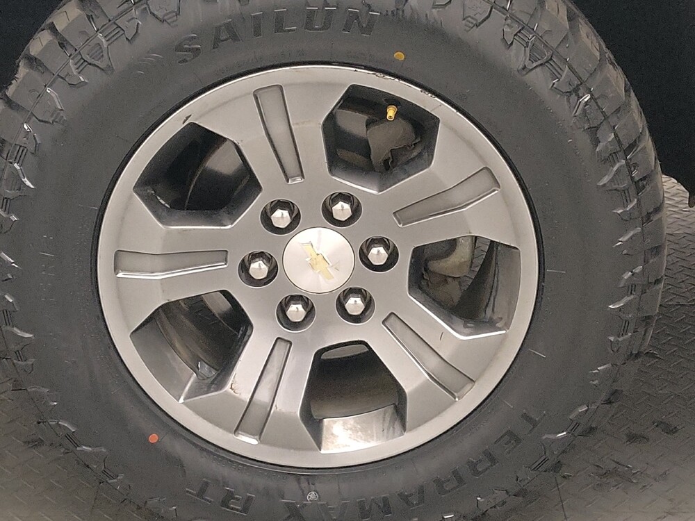 2019 Chevrolet Tahoe in Oklahoma City, OK 73139 - 18118554 31