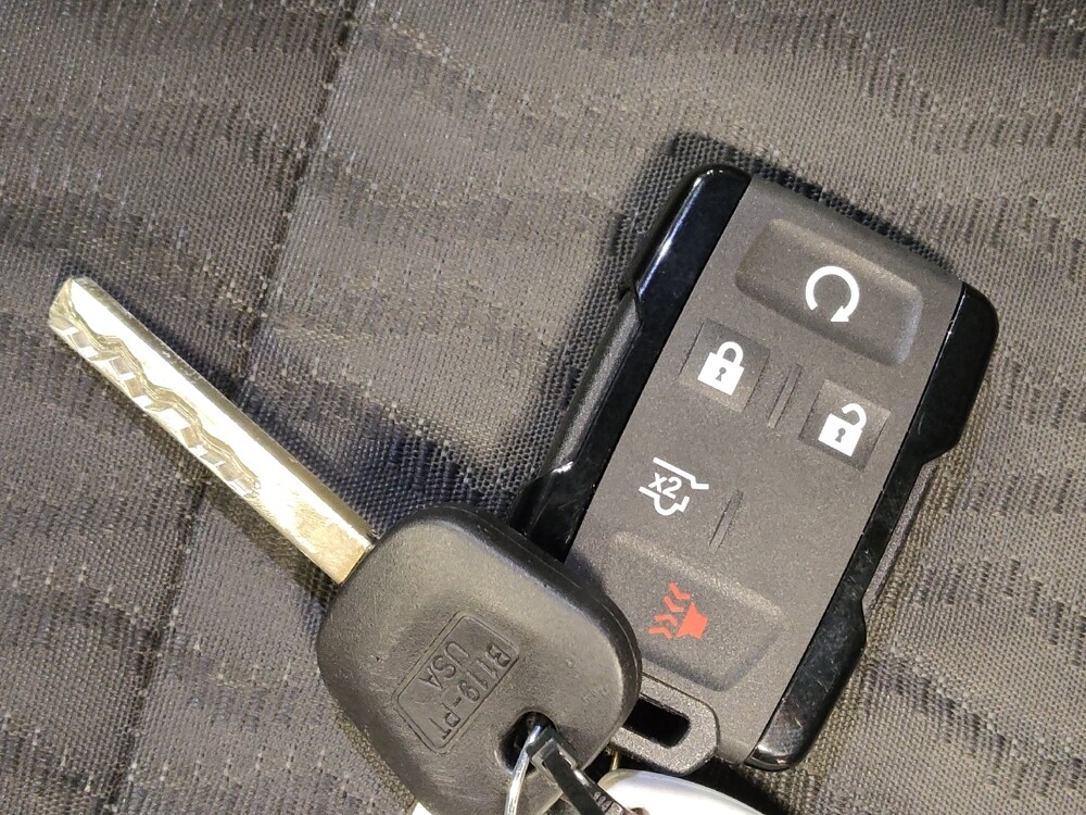 2019 Chevrolet Tahoe in Oklahoma City, OK 73139 - 18118554 32