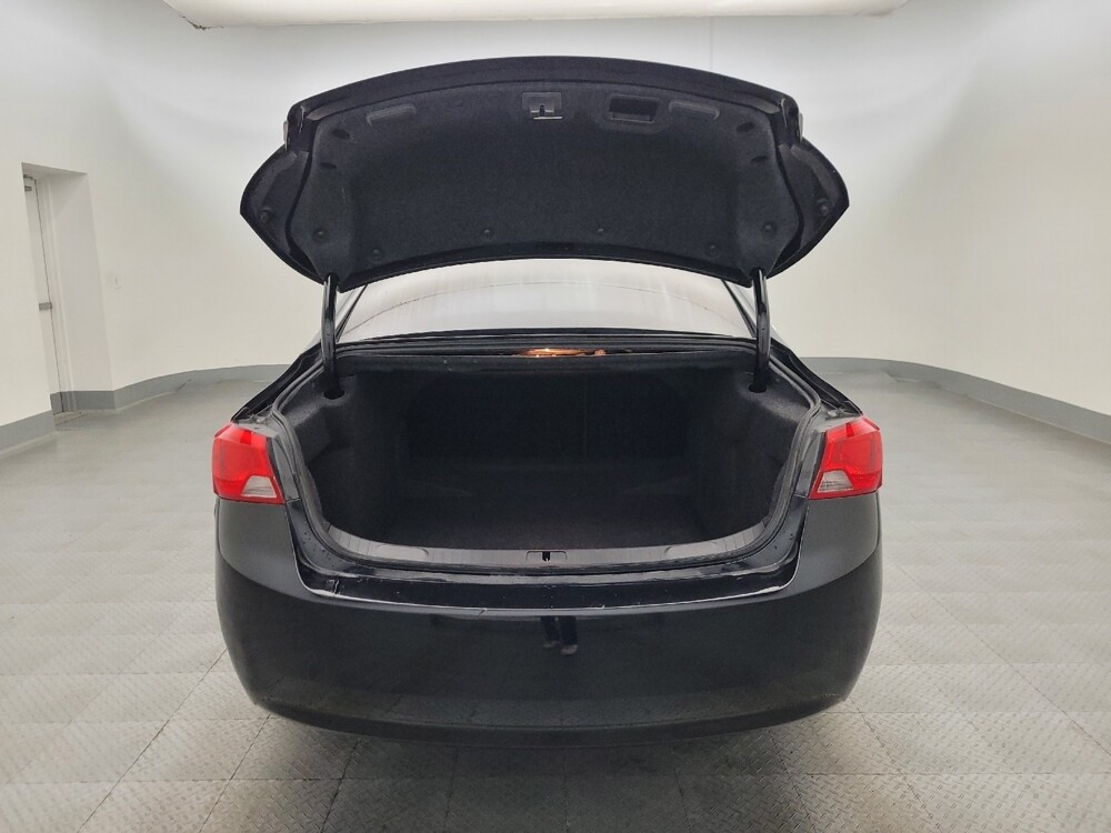 2018 Chevrolet Impala in Chandler, AZ 85225 - 18118558 29