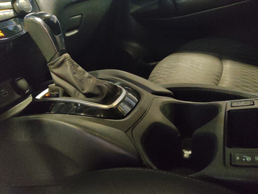 2019 Nissan Rogue in Phoenix, AZ 85022 - 18118564 26