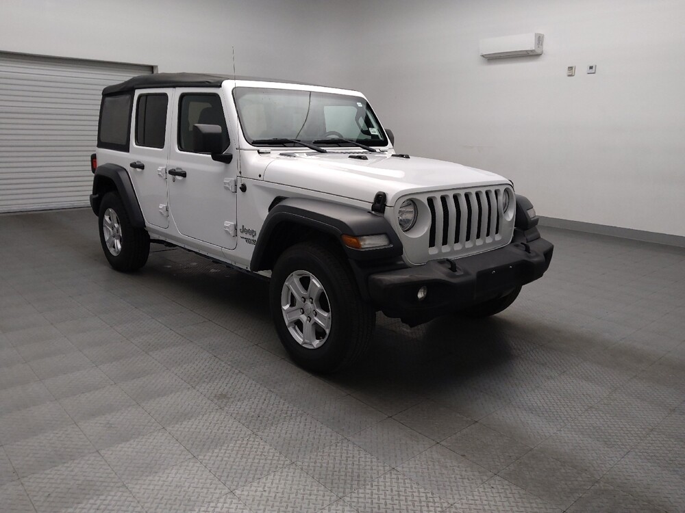 2018 Jeep Wrangler in Oklahoma City, OK 73139 - 18118566 13