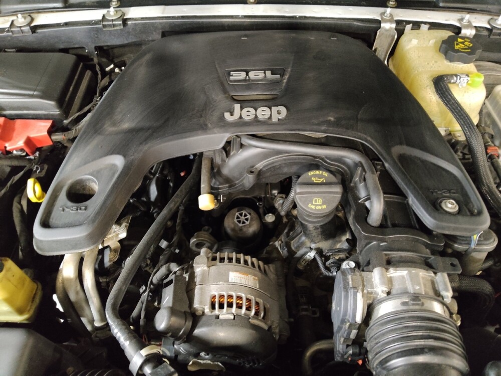 2018 Jeep Wrangler in Oklahoma City, OK 73139 - 18118566 30