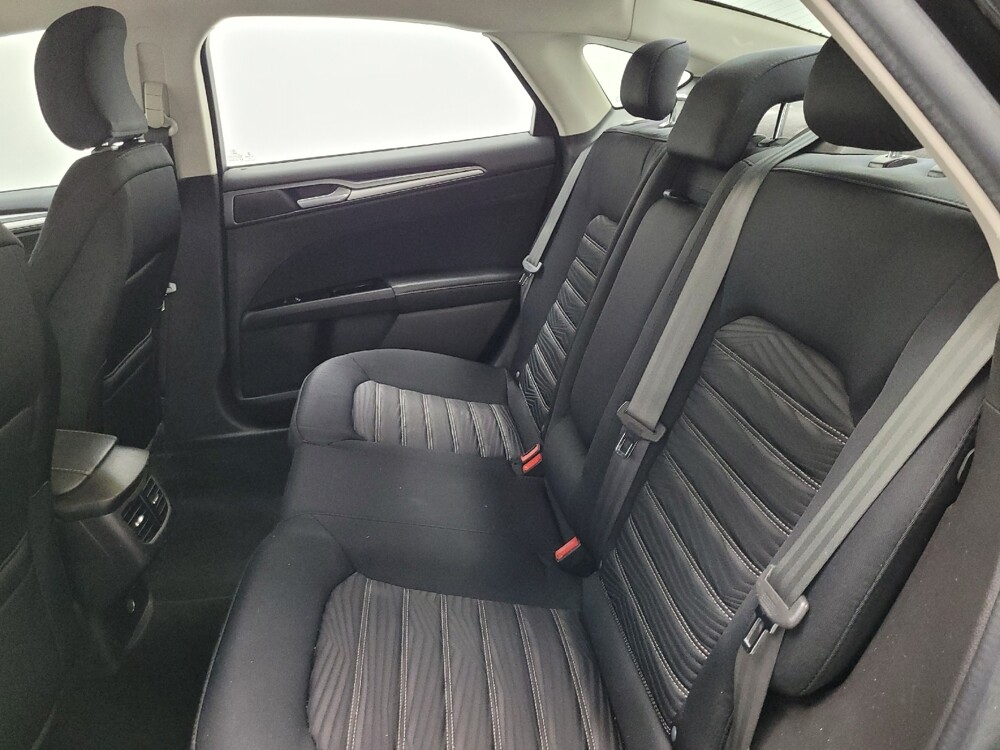 2016 Ford Fusion in Las Vegas, NV 89102 - 18118571 18