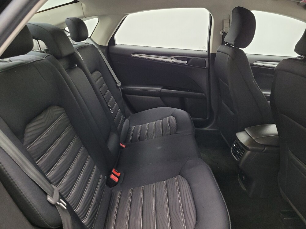 2016 Ford Fusion in Las Vegas, NV 89102 - 18118571 19