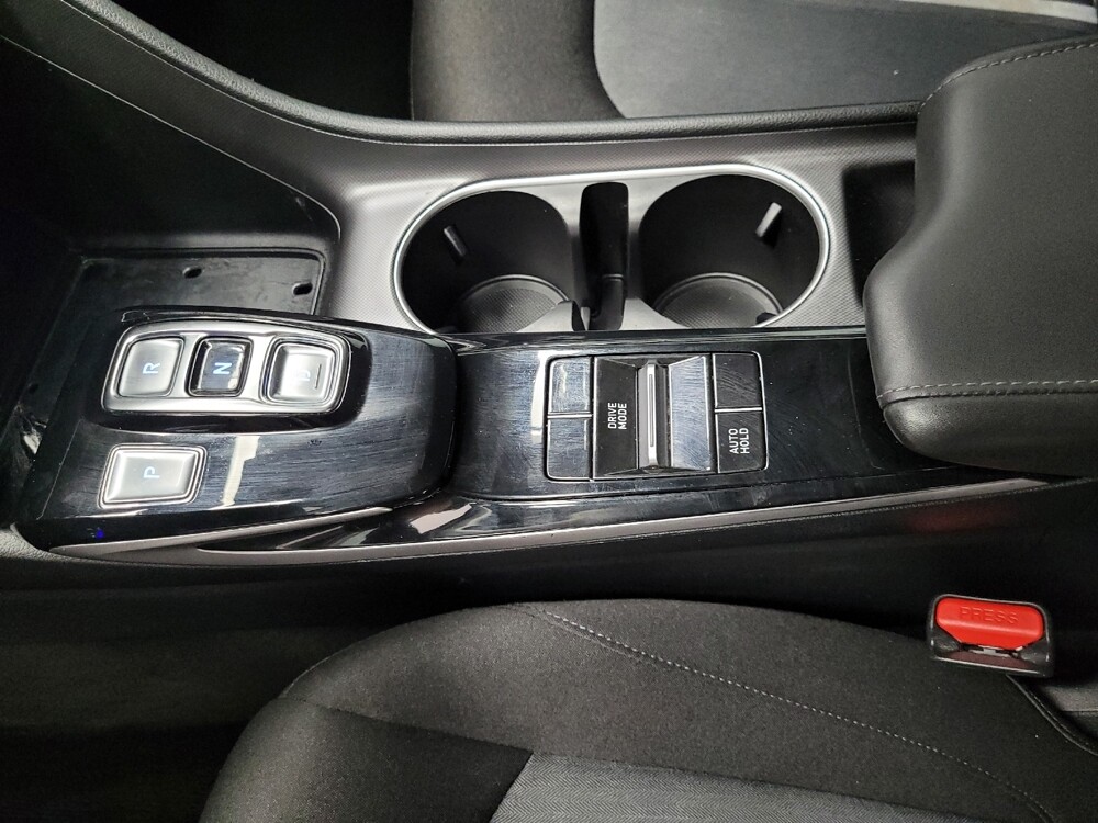 2022 Hyundai Sonata in Las Vegas, NV 89104 - 18118573 26