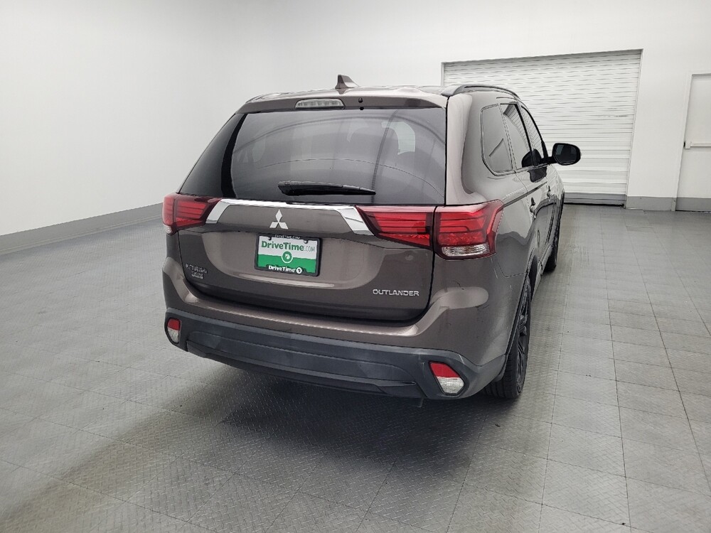 2018 Mitsubishi Outlander in West Palm Beach, FL 33409 - 18118574 7