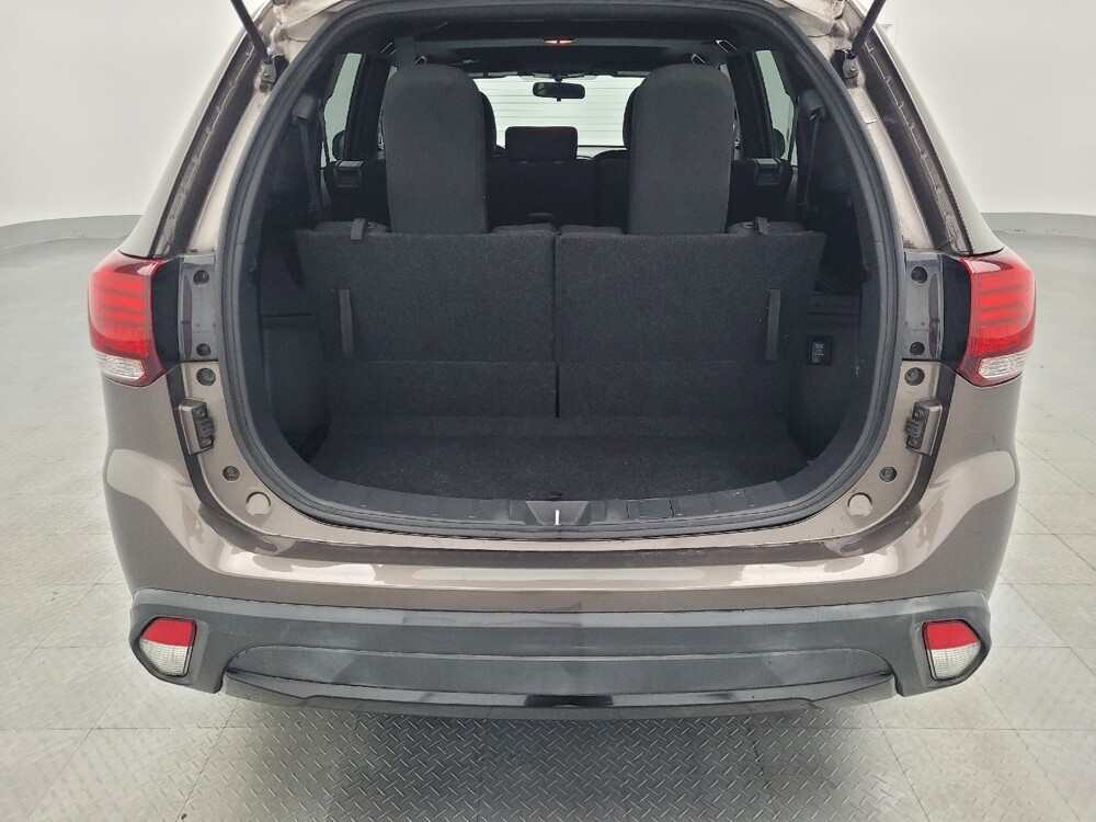 2018 Mitsubishi Outlander in West Palm Beach, FL 33409 - 18118574 29