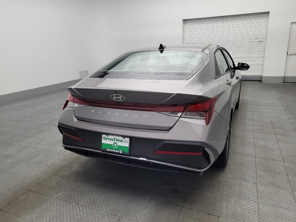 2024 Hyundai Elantra in Morrow, GA 30260 - 18118592 7