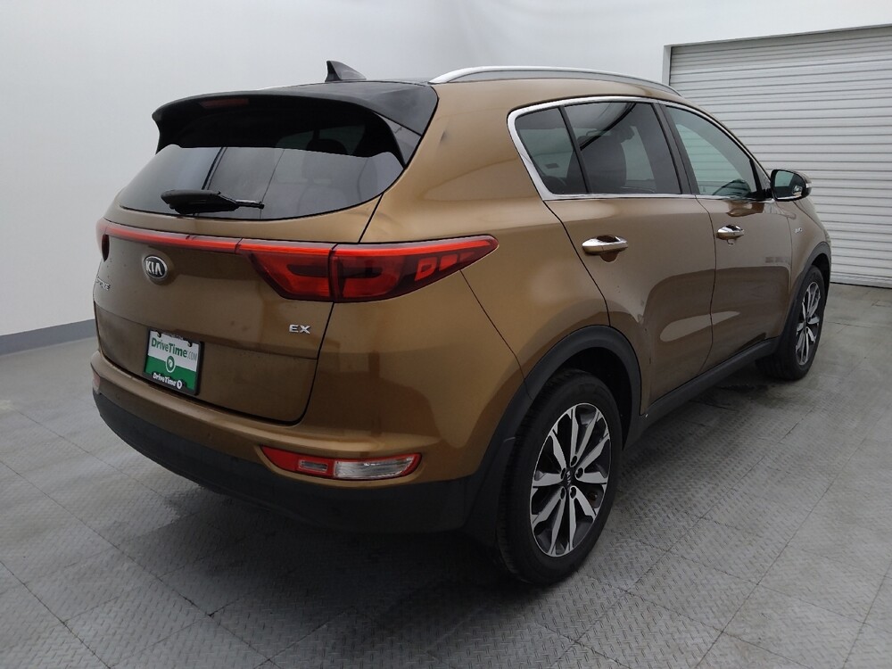 2017 Kia Sportage in Houston, TX 77074 - 18118614 9