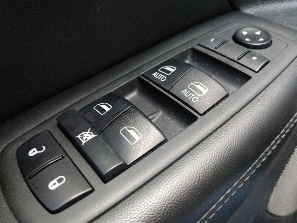 2019 Jeep Grand Cherokee in Houston, TX 77074 - 18118615 27