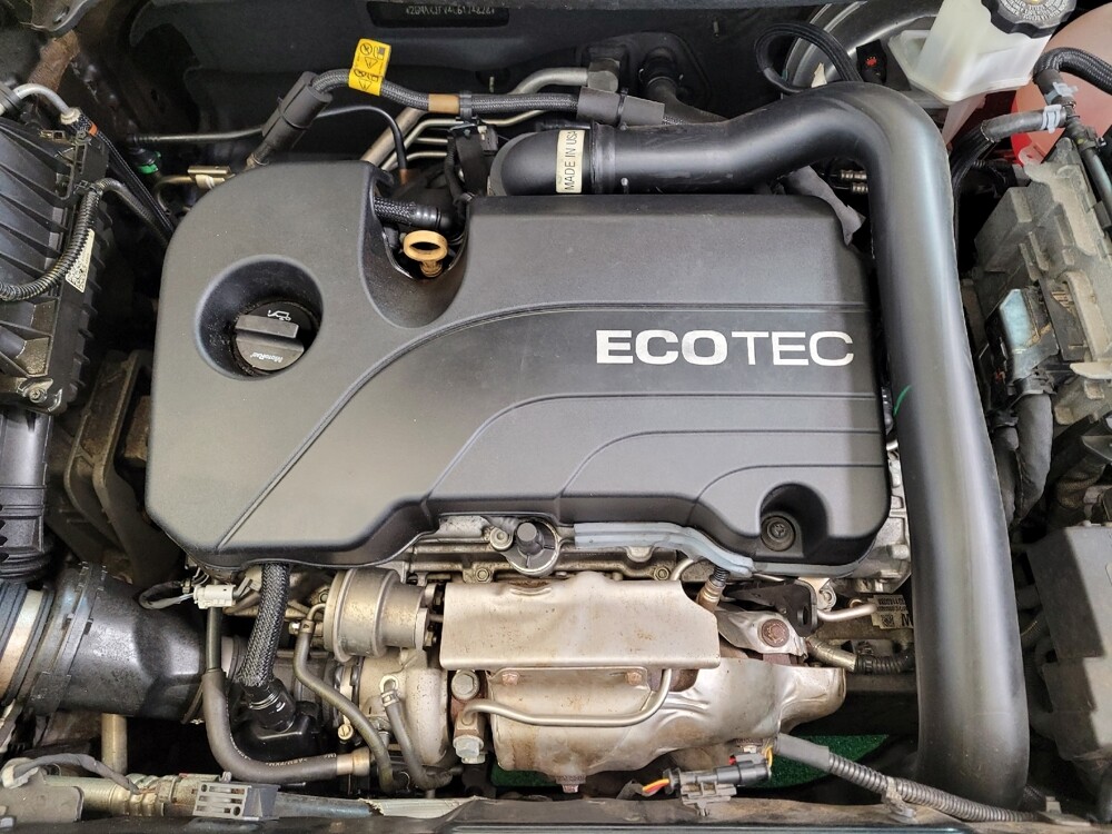 2020 Chevrolet Equinox in Columbus, OH 43228 - 18118623 30