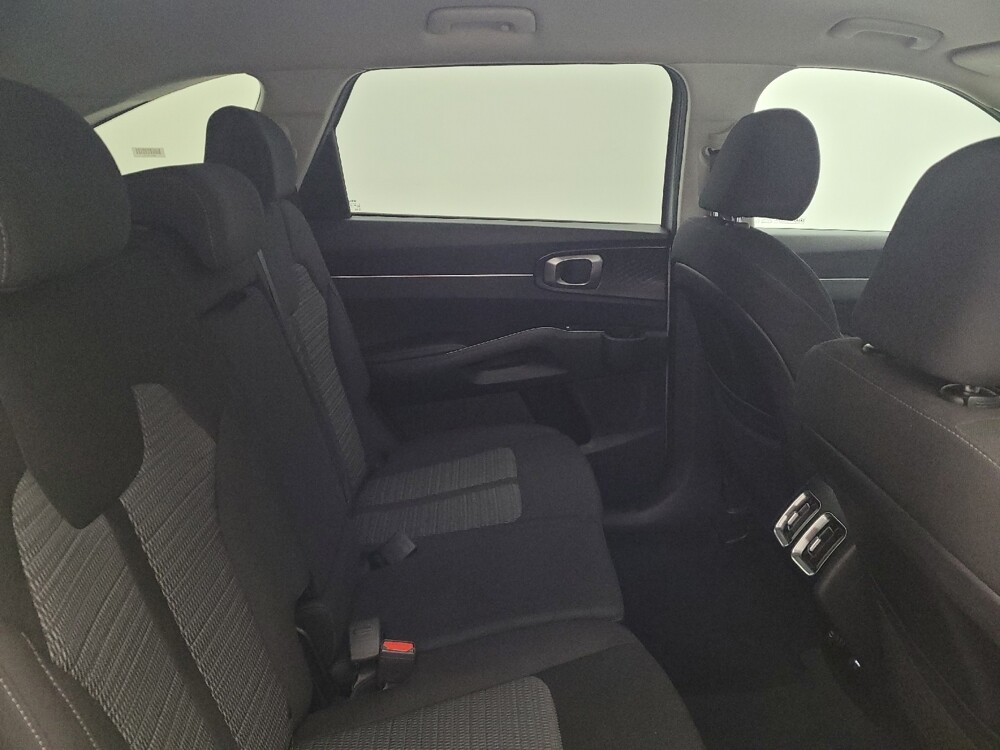 2021 Kia Sorento in Columbus, OH 43228 - 18118627 19