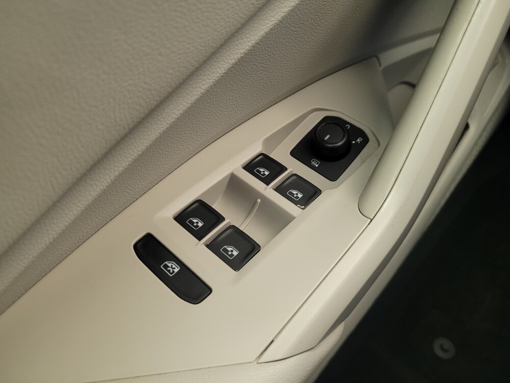 2019 Volkswagen Jetta in Columbus, OH 43228 - 18118629 27