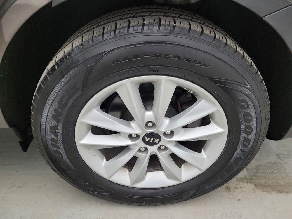 2019 Kia Sorento in Columbus, OH 43228 - 18118632 31