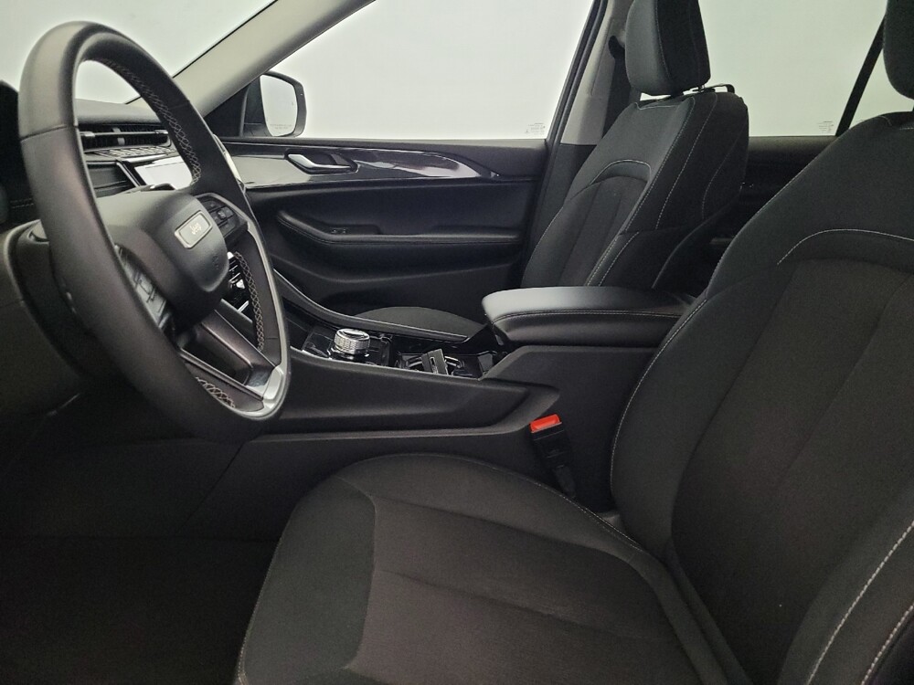 2023 Jeep Grand Cherokee in Langhorne, PA 19047 - 18118639 17