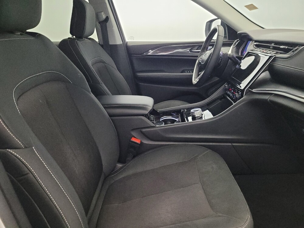 2023 Jeep Grand Cherokee in Langhorne, PA 19047 - 18118639 21