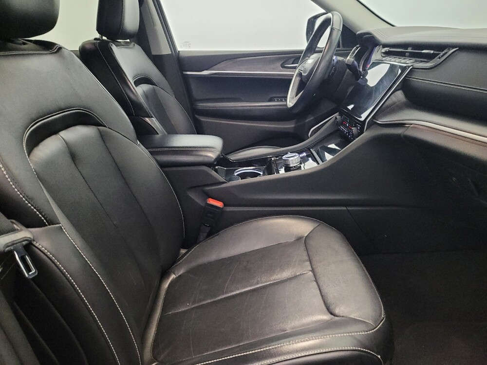 2021 Jeep Grand Cherokee L in Langhorne, PA 19047 - 18118641 21