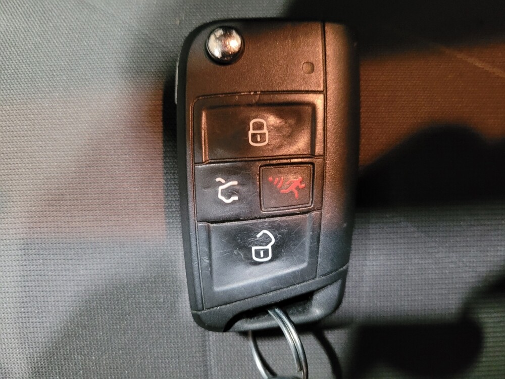 2025 Volkswagen Jetta in Langhorne, PA 19047 - 18118651 32