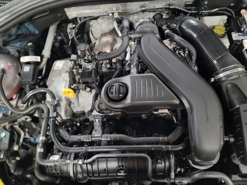 2025 Volkswagen Jetta in Langhorne, PA 19047 - 18118651 30