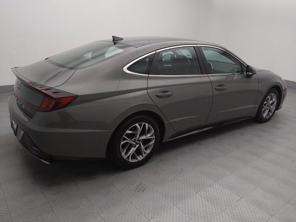 2023 Hyundai Sonata in St. Louis, MO 63136 - 18118656 10