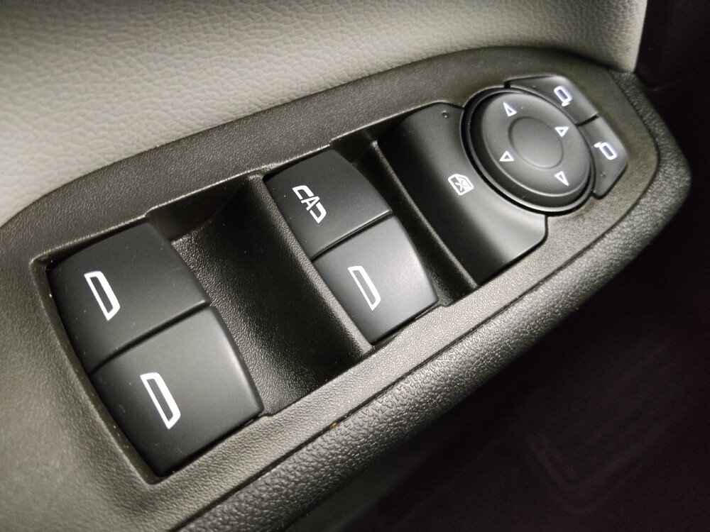 2023 Chevrolet Equinox in Topeka, KS 66611 - 18118657 27