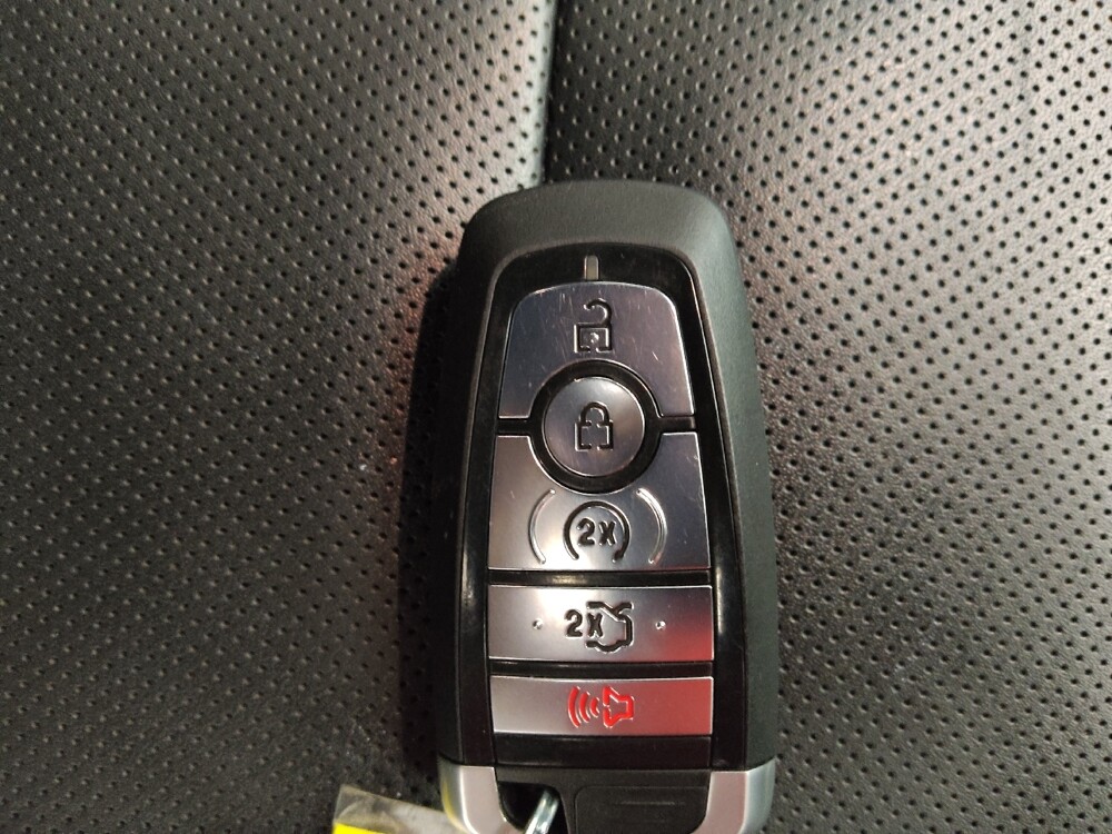 2018 Ford Explorer in Peoria, IL 61615 - 18118662 32