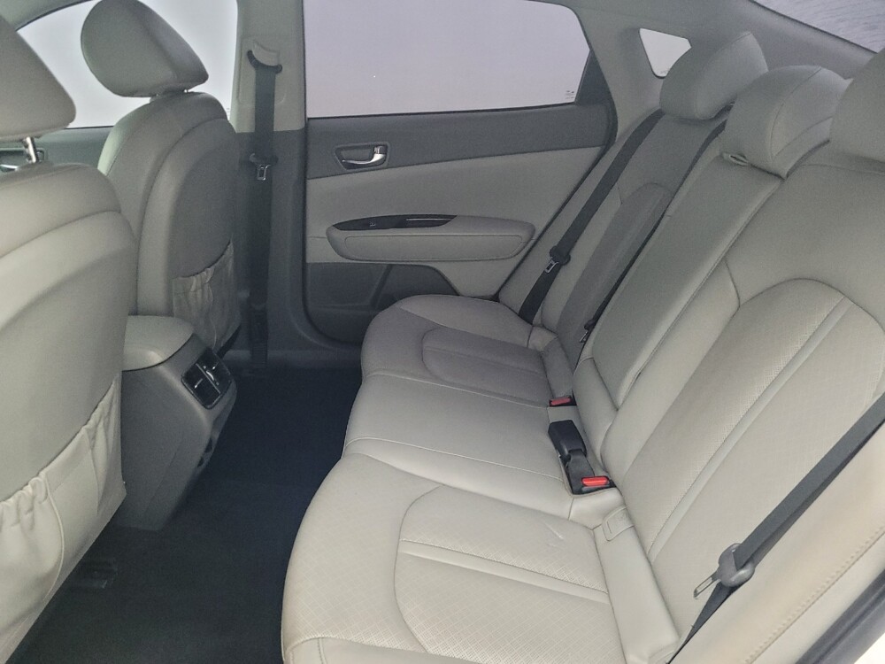 2016 Kia Optima in Hialeah, FL 33014 - 18118673 18