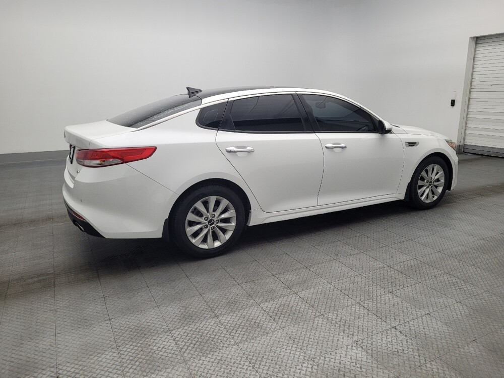 2016 Kia Optima in Hialeah, FL 33014 - 18118673 10