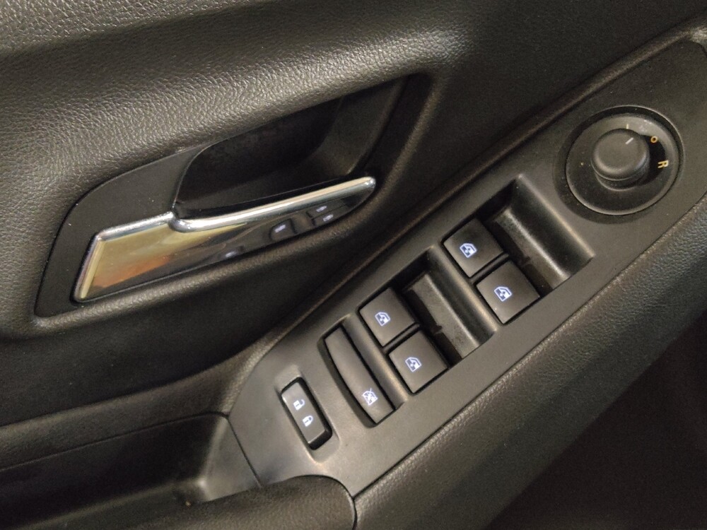 2020 Chevrolet Trax in Lubbock, TX 79424 - 18118677 27