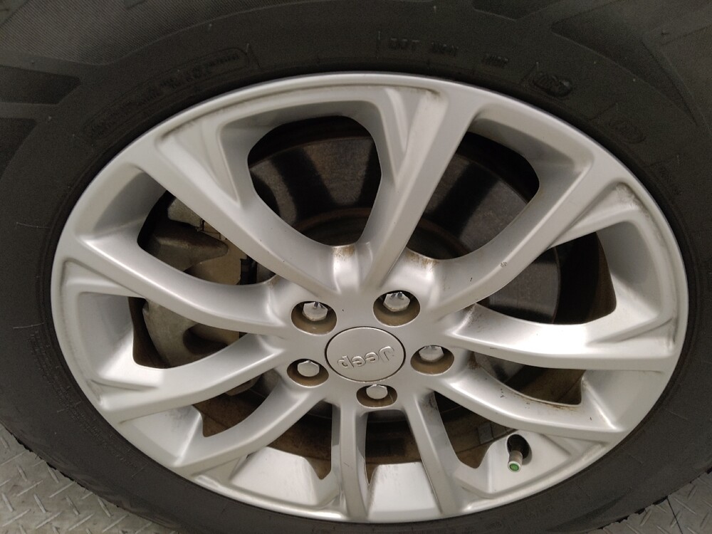 2019 Jeep Cherokee in Jackson, MS 39211 - 18118679 31