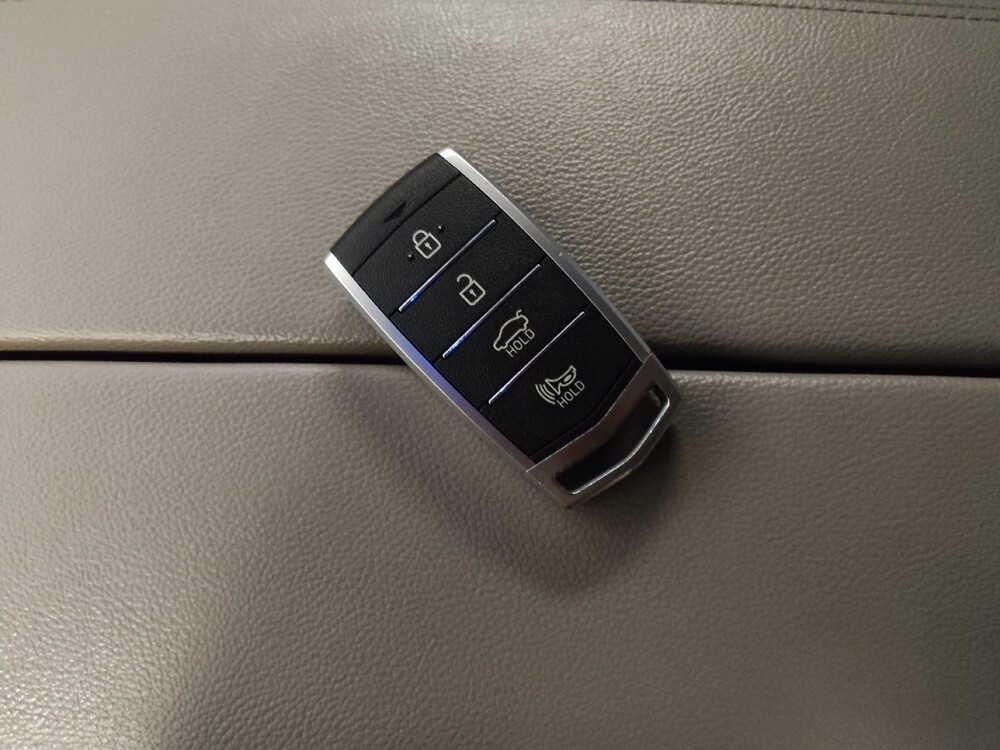 2019 Genesis G80 in Raleigh, NC 27604 - 18118687 32