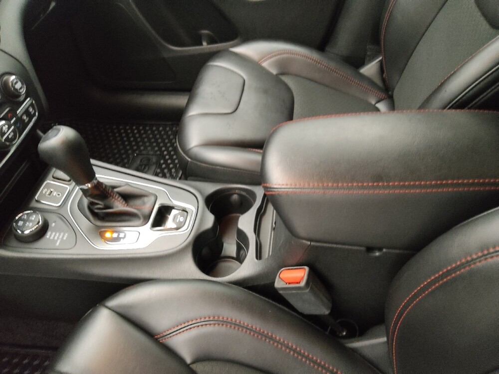 2019 Jeep Cherokee in St. Louis, MO 63136 - 18118694 26