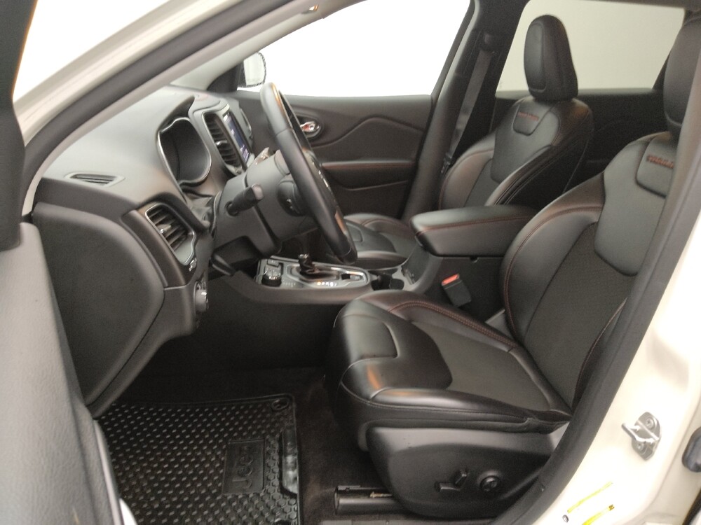 2019 Jeep Cherokee in St. Louis, MO 63136 - 18118694 17