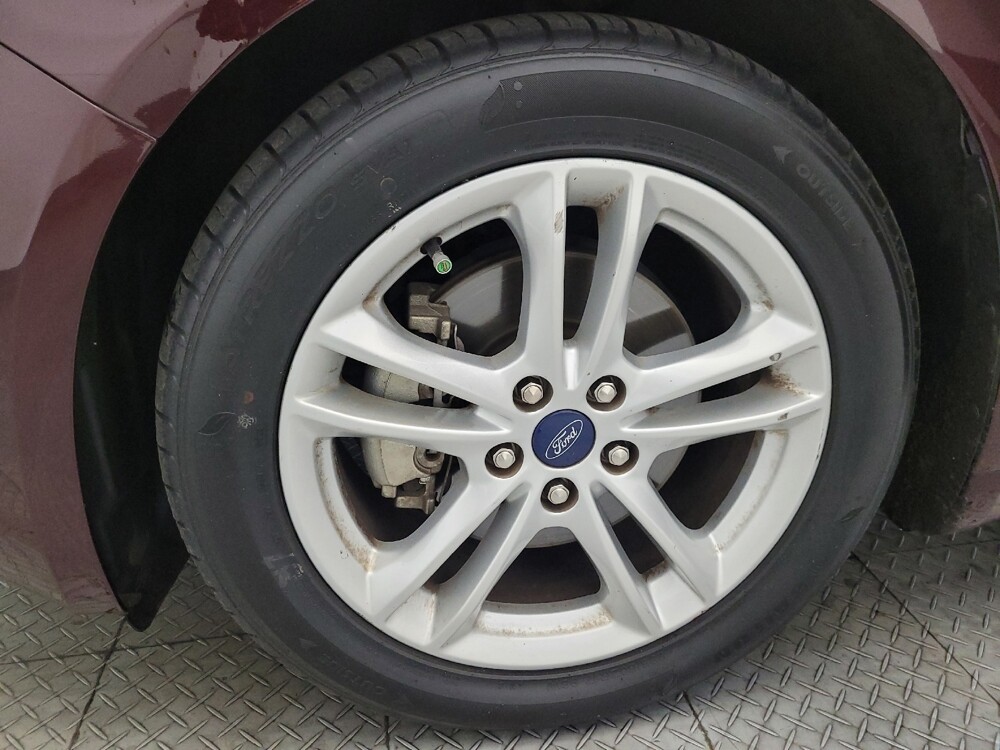 2018 Ford Fusion in Phoenix, AZ 85015 - 18118701 31