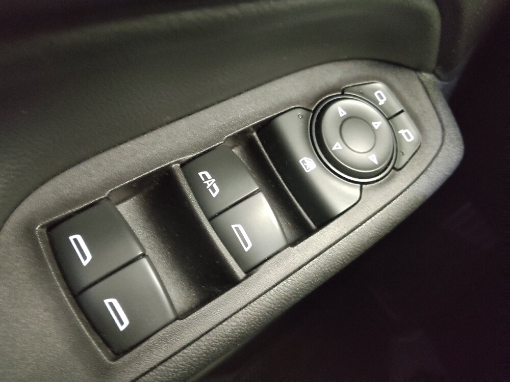 2020 Chevrolet Equinox in Topeka, KS 66611 - 18118703 27