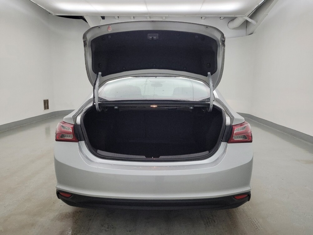 2021 Chevrolet Malibu in Columbus, OH 43228 - 18118713 29