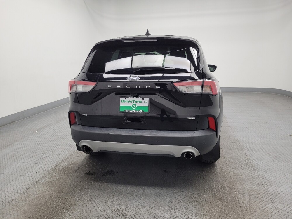 2022 Ford Escape in Las Vegas, NV 89104 - 18118725 7